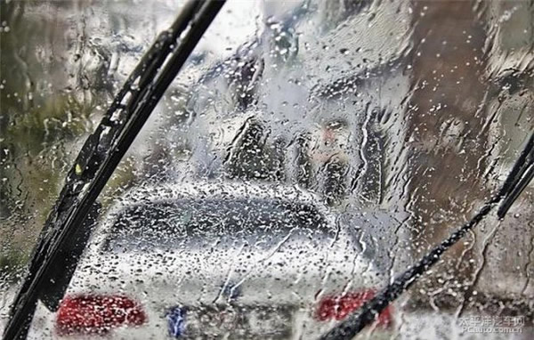 科目二、科目三遇到下雨天應(yīng)該怎樣做？考試順利會(huì)通過