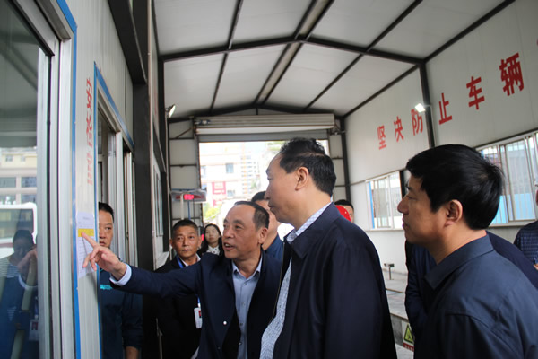 市安委辦主任、安監(jiān)局局長李永宏一行到隴運集團公司檢查指導工作