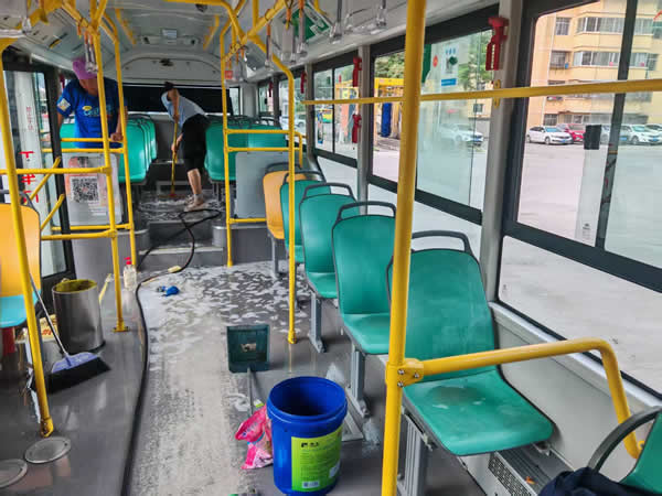 隴南市隴運集團公司全面提升公交服務