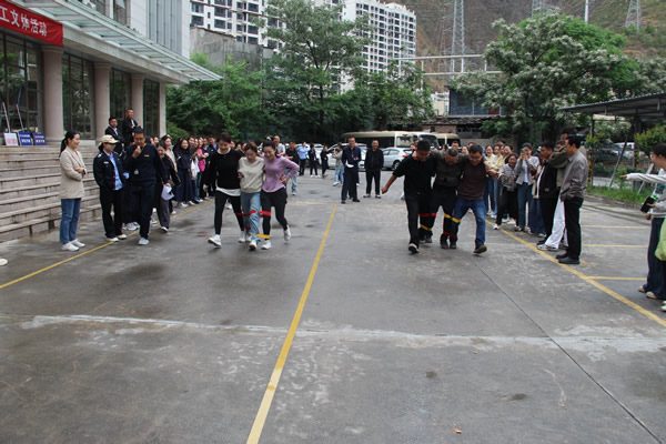 活力運動展風(fēng)采 奮進(jìn)建功正當(dāng)時——隴運集團(tuán)成功舉辦慶“五一”迎“五四”職工文體活動