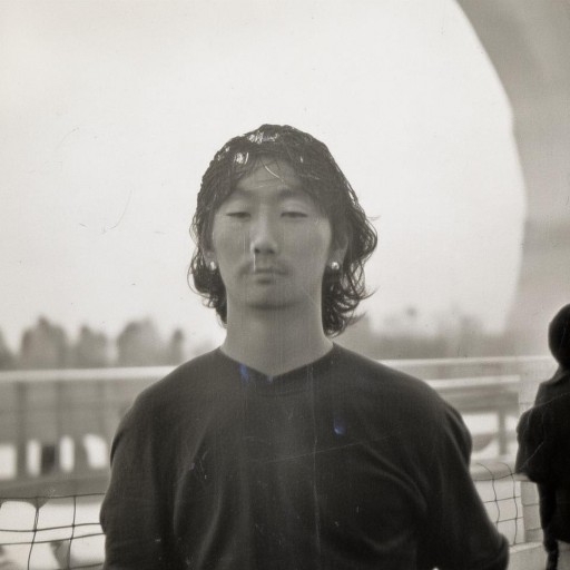 沉淪同學(xué)胯下的美婦：她為何選擇這條路？背后隱藏著什么秘密？
