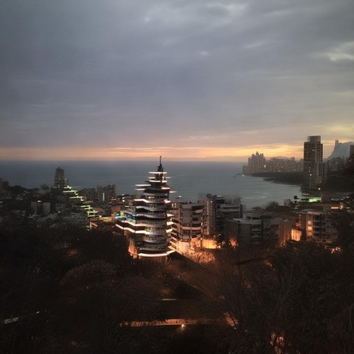 洛瓊霄：她如何顛覆傳統(tǒng)？你準(zhǔn)備好迎接改變了嗎？